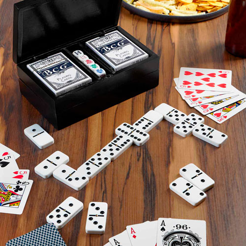 JM 075 N – Set de Juego Hofuf (Negro / madera de tilo estuche / plastico fichas y dados)